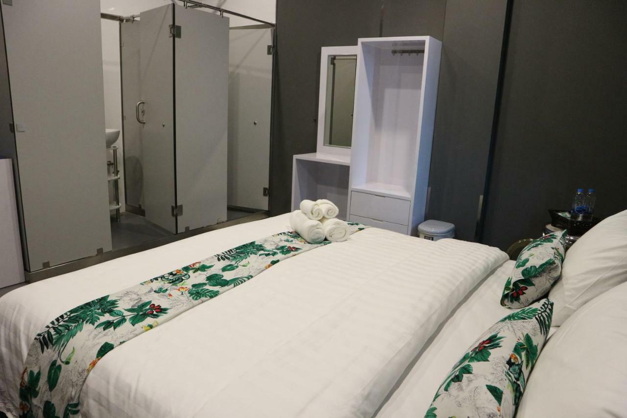 Forrest Bangkok Hotel Ngoại thất bức ảnh